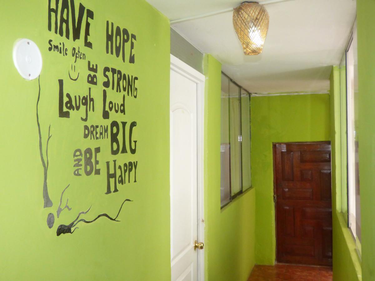 Hostal The Grasshopper *